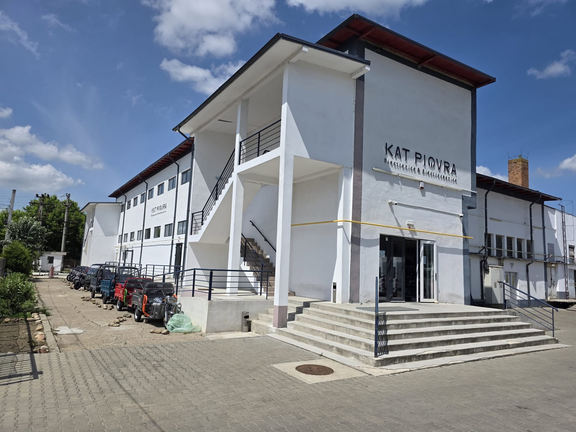 Magazinul Kat Piovra, Str. 22 Decembrie nr. 1A, Pașcani